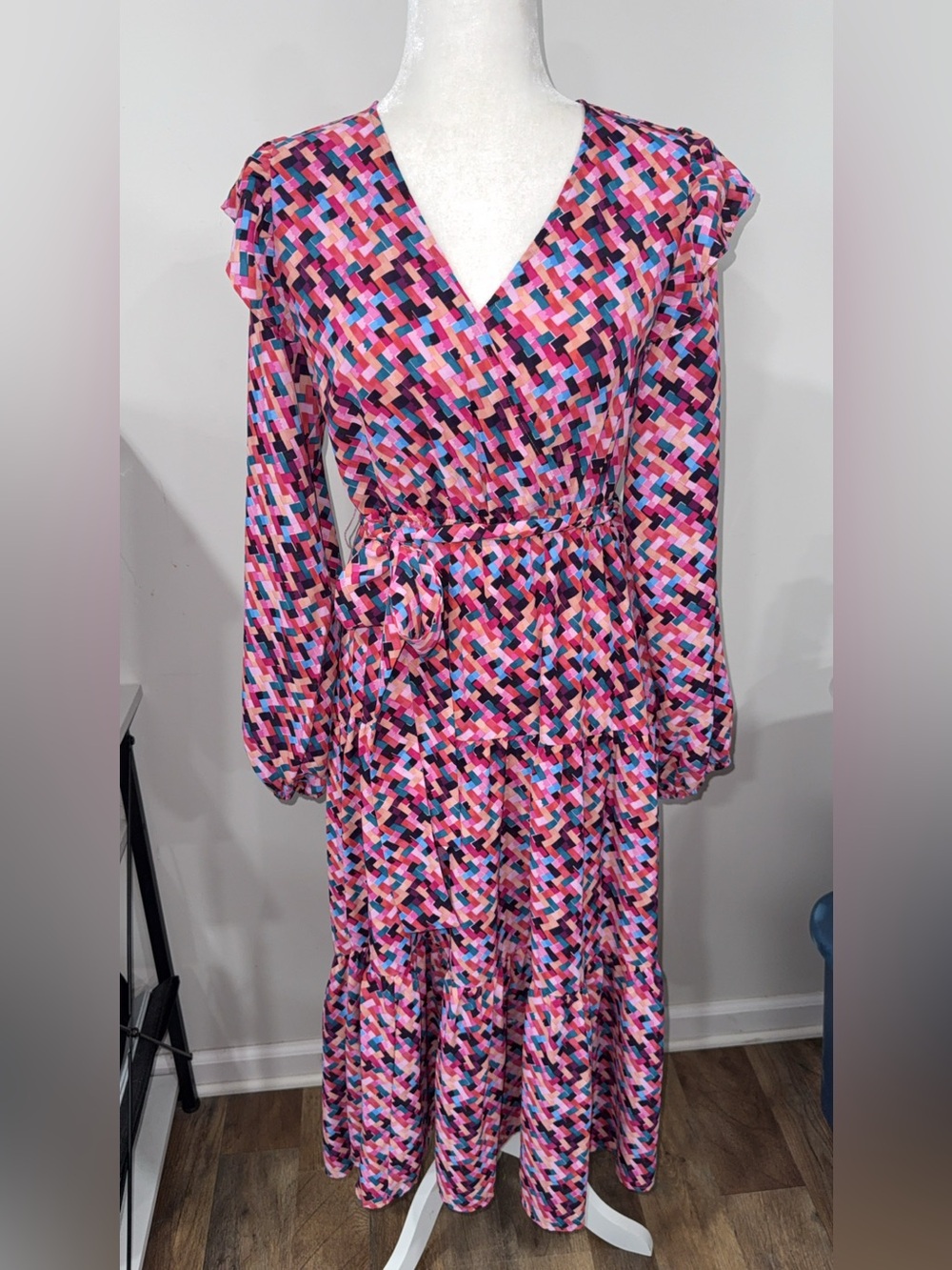 Jodifl Multi-Color Maxi Dress Size Small